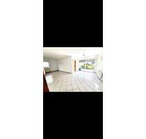 Heuchelheim 2 Zimmer Wohnung - 860,00&nbsp;EUR Kaltmiete, ca.&nbsp; 55,00&nbsp;m&sup2; in Heuchelheim a. d. Lahn (PLZ: 35452)