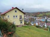 Foto - Freistehendes Einfamilienhaus mit separater Einliegerwohnung
