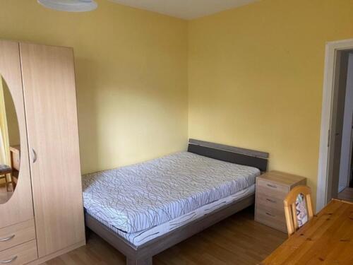 Foto - Helles Zimmer in 3er WG - 430,00 EUR Kaltmiete,