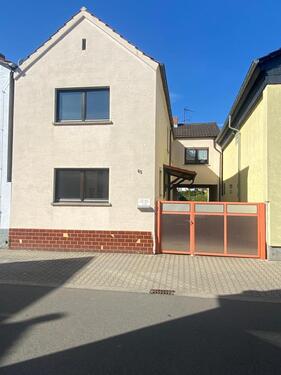 Foto - 2-Familienhaus mit Garten und Werkstatt im Herzen von Lampertheim