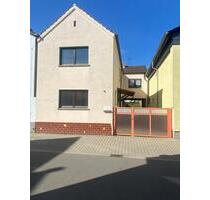 2-Familienhaus mit Garten und Werkstatt im Herzen von Lampertheim