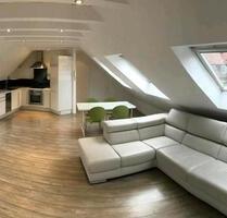 Helle Dachgeschosswohnung 3 ZKB ca. 80 m² - OS Wüste - Osnabrück