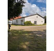 Stellplatz in Halle für KfZ, Womo, Oldtimer etc. - Malente