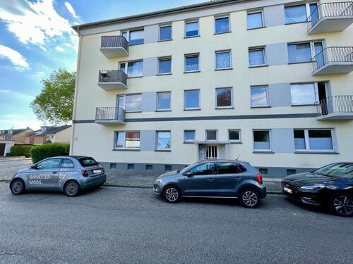 Foto - **Sonnenstrahlen auf dem eigenen Balkon genießen !!**