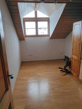 Foto - 4 Zimmer Dachgeschoßwohnung zur Miete in Tuntenhausen