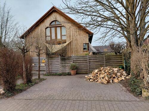 Foto - Einfamilienhaus mit Einliegerwohnung
