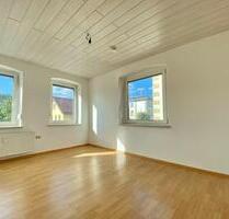 4-Zimmer, 75 qm Wohnung lichtdurchflutet im Herzen von Pressig