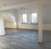 Neugersdorf: 2 Raum Wohnung 60 m² mit Garten + PKW Stellplatz - Ebersbach-Neugersdorf