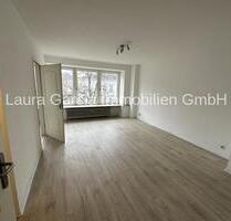 Aachen-Oppenhoffallee! Eine 2 Zimmer-Wohnung mit Aufzug, Einbauküche, Diele, Bad, Keller und Gartenmitbenutzung.