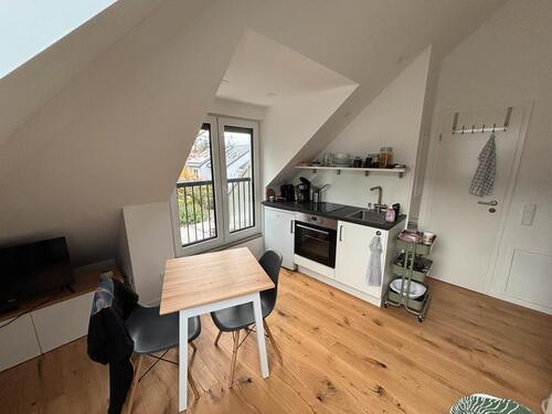 Foto - 1 Zimmer Dachgeschoßwohnung zur Miete in München