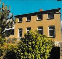 Zweifamilienhaus Güstrow - 272.000,00&nbsp;EUR Kaufpreis, ca.&nbsp; 179,21&nbsp;m&sup2; in Güstrow (PLZ: 18273)