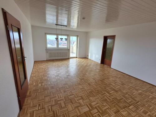 Foto - 4-Zimmer-DG-Whg mit Homeoffice-Potenzial & Dachterrasse (Waldsee)
