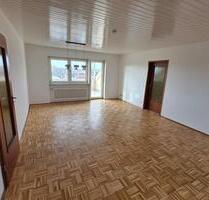 4-Zimmer-DG-Whg mit Homeoffice-Potenzial & Dachterrasse (Waldsee)