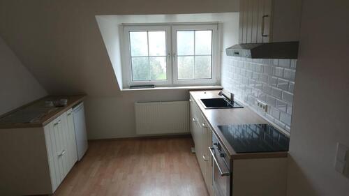 Foto - Ruhige Nichtraucher -Dachgeschosswohnung mit Einbauküche