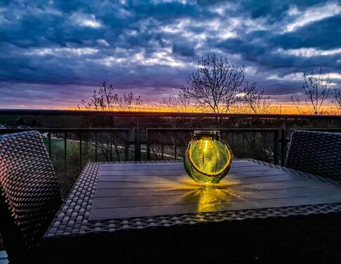 Foto - 3,5 Zimmer Wohnung mit Balkon, 2 TG-Stellplätzen & Hobbyraum