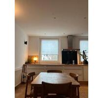 WG Zimmer_ 12.2025 bis 04.2026 - 650,00&nbsp;EUR Kaltmiete, ca.&nbsp; 85,00&nbsp;m&sup2; in Berlin (PLZ: 10779) Tempelhof-Schöneberg