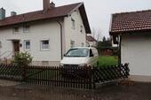 Foto - Doppelhaushälfte mit Gerage und Gartenhütte