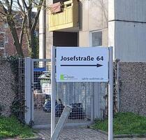 Garage mit elektrischem Rolltor und eigenem Tor - Köln Porz