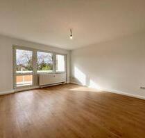 TOP sanierte 3 - Zimmer Wohnung mit Balkon und Einbauküche - Dresden Blasewitz