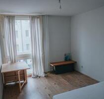 Room in Berlin (Januar until April 2026)