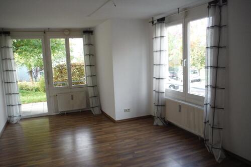 Foto - 2 Zimmer 49qm Stuttgart Bad Cannstatt mit Garten, Stellplatz, EBK