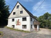 Foto - Wohnhaus in ländlicher Lage mit Scheune und Nebengelass