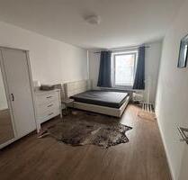 Sanierte, möblierte 2 Zi. Wohnung mit Balkon im Zentrum von Köln Sanierte, möblierte 2 Zi. Wohnung mit Balkon im Zentrum von Köln