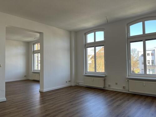 Foto - frisch renovierte Bürofläche am Platz der Jugend - 5 Büroräume mit Garage und Stellplatz inklusive