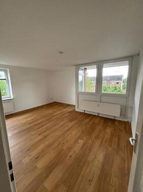 Foto - Wohnung in Neumünster zu vermieten - 3 Zimmer- 950 € warm