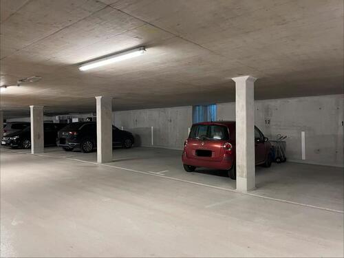 Foto - Tiefgaragen Stellplatz grosszügig