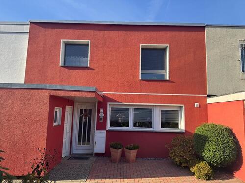 Foto - Modernisiertes Reihenmittelhaus – bezugsfertig, energetisch sanie