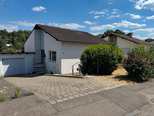 Foto - Einfamilienhaus mit 2 Wohnungen in Hechingen