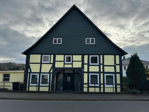 Foto - Großes Einfamilienhaus mit Herz ❤️ incl. Einliegerwohnung