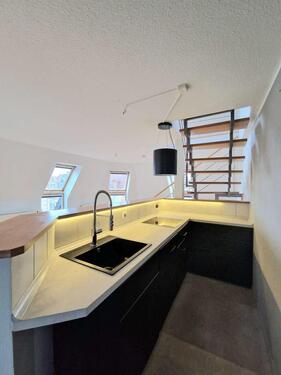 Foto - 3 Zimmer Dachgeschoßwohnung zur Miete in Stuttgart