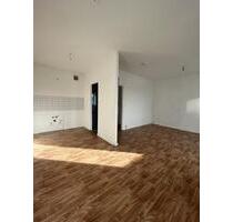 3 Zimmer + Balkon in zentraler Lage - Halle (Saale) Damaschkestraße