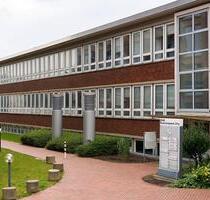 Großraumbüro mit Teeküche. - 6,00 EUR Kaltmiete, ca.  534,42 m² in Mönchengladbach (PLZ: 41061)