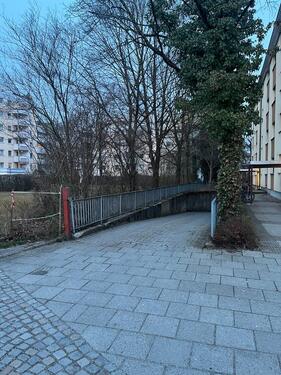 Foto - Tiefgaragen Stellplatz TG Heiterwanger str 8 KEIN Duplex