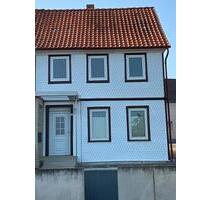 Kernsanierte Doppelhaushälfte | 140m² | 6 Zimmer | Ausbaureserve - Bad Salzdetfurth