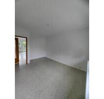 4-Raum-Wohnung in Erdgeschoss - 480,00&nbsp;EUR Kaltmiete, ca.&nbsp; 74,00&nbsp;m&sup2; in Oschatz (PLZ: 04758)