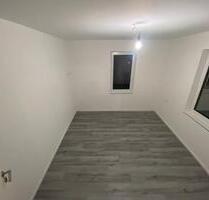 Zwei Zimmer - 650,00&nbsp;EUR Kaltmiete, ca.&nbsp; 32,30&nbsp;m&sup2; in Ebersbach an der Fils (PLZ: 73061)