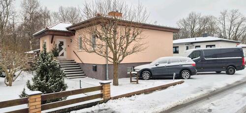 Foto - Modernisiertes Einfamilienhaus: Naturreiches Familienidyll