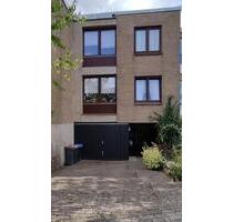 ! NORDERSTEDT ! - Gepflegtes Mittelreihenhaus in Stadtparknähe