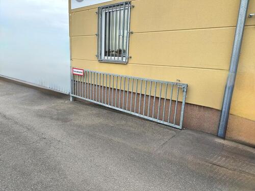 Foto - Abstellplatz Stellplatz für Wohnmobile & WohnwagenHolzgerlingen