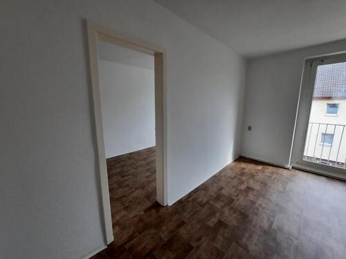 Foto - 3-Raum Wohnung im 1 OG - 309,00&nbsp;EUR Kaltmiete, ca.&nbsp; 59,00&nbsp;m&sup2;