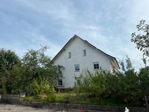 Foto - Renovierungsbedürftiges 3 Familienhaus