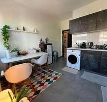 Voll möblierte 2 Zi. Wohnung, große Küche in der Kölner Alt-Stadt Voll möblierte 2 Zi. Wohnung, große Küche in der Kölner Alt-Stadt