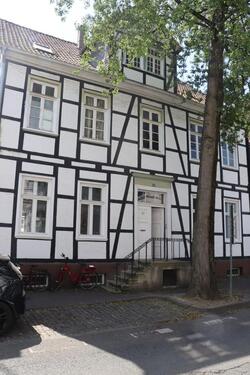 Foto - Erstbezug: 3ZKB - hochw. sanier. Fachwerkhaus innerhalb der Wälle