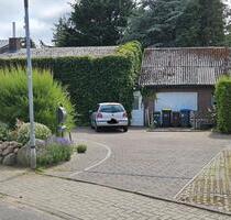 Doppelhaushälfte auf 1200m² Grundstück in Sackgassenlage - Alt Duvenstedt