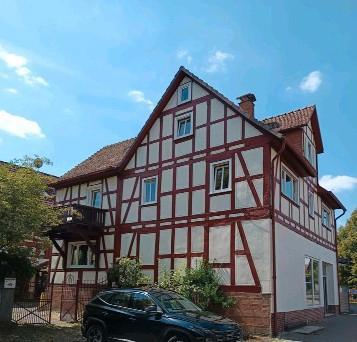 Foto - 2 Häuser + Gewerbeeinheit zwischen Gießen und Marburg, Fronhausen
