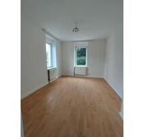 Helle 2-Zimmer-Wohnung in Solingen-Stöcken- frisch renoviert, EG Helle 2-Zimmer-Wohnung in Solingen-Stöcken- frisch renoviert, EG